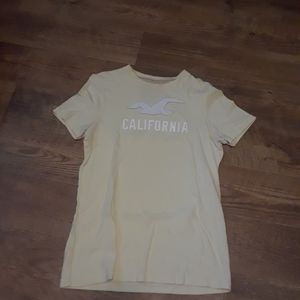Women's Hollister t shirt